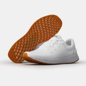 NOBULL ALLDAY ripstop runners women’s size 10. white. (Mens 8.5)